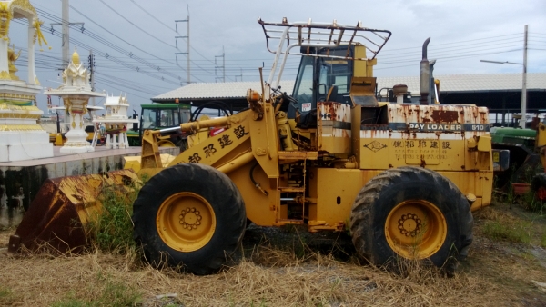 จองเดือนนี้ลด 100,000 บาทไปเลย รถตัก เอวอ่อน ล้อยาง KOMATSU 510 เก่านอก เอวแน่น ปั็มแรง สภาพพร้อมใช้ สุดๆเอาไปแบ่งกันใช้ได้เลยครับ   น้องร็อค จัดหั้ย สนใจโทร สอบถามได้ 081-8535656