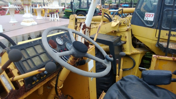จองเดือนนี้ลด 100,000 บาทไปเลย รถตัก เอวอ่อน ล้อยาง KOMATSU 510 เก่านอก เอวแน่น ปั็มแรง สภาพพร้อมใช้ สุดๆเอาไปแบ่งกันใช้ได้เลยครับ น้องร็อค จัดหั้ย สนใจโทร สอบถามได้ 081-8535656 จองเดือนนี้ลด 100,000 บาทไปเลย รถตัก เอวอ่อน ล้อยาง KOMATSU 510 เก่านอก เอวแน่น ปั็มแรง สภาพพร้อมใช้ สุดๆเอาไปแบ่งกันใช้ได้เลยครับ น้องร็อค จัดหั้ย สนใจโทร สอบถามได้ 081-8535656