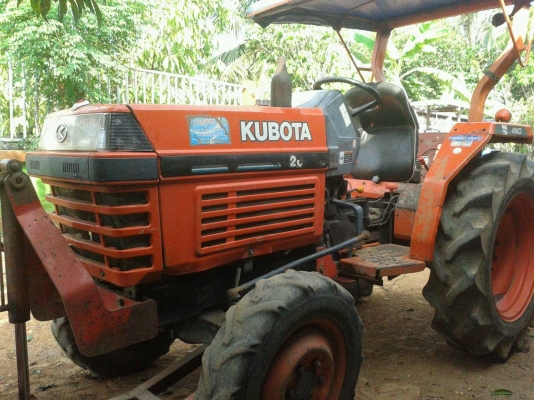 ขายรถไถ KUBOTA  L2605 2เพลา  พร้อมใบมิดดันหน้า พวงมาลัยเพาเวอร์