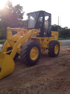 ขายรถตักล้อยาง TCM 830-2 (S11-03192) 4,212 ชม.