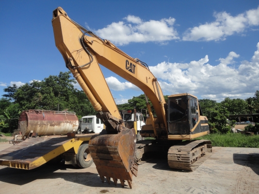 ขายรถแม็คโคร CAT  Vertion.1 พร้อมเล่มทะเบียน