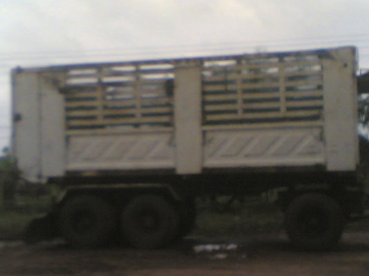 isuzuเดกก้า 270 ยูโรทู ปี50 ดั้มพ์แม่ลูกกระบะสามมิตร