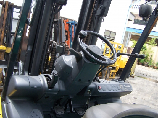 ขาย รถโฟล์คลิฟท์ KOMATSU รุ่น FG35NT-10