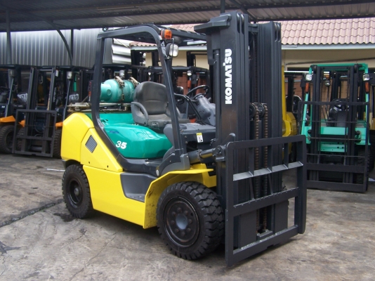 ขาย รถโฟล์คลิฟท์ KOMATSU รุ่น FG35NT-10