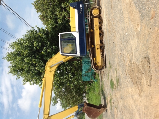 KOMATSU PC200-5 มือสอง ญี่ปุ่น