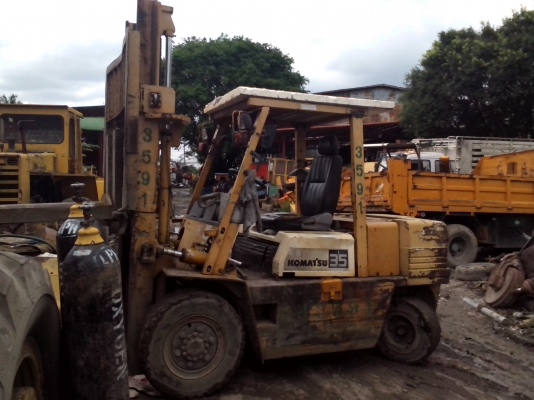 ขายรถโฟคลิฟต์KOMATSUขนาด3.5ตันพร้อมใ้ช้งาน