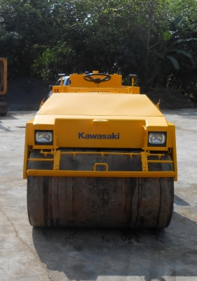 ขายรถบด  KAWASAKI  KV 4A-2  รถบดขนาด 4 ตัน