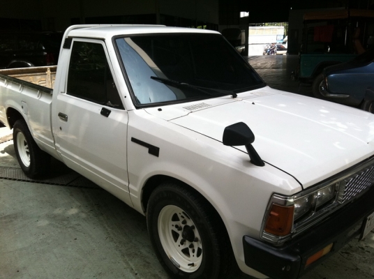 ขาย DATSUN 720 4ขอ สภาพพร้อมใช้ ทะเบียนเต็ม พร้อมโอน