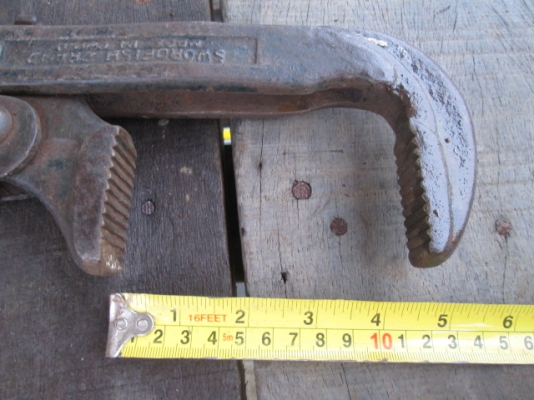 ประแจคอม้า