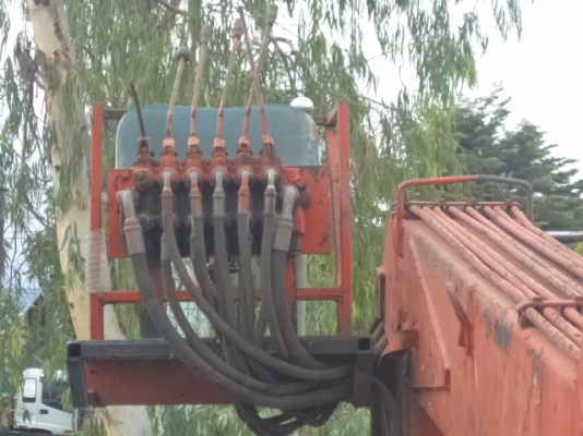 ขายเฉพาะ เครน 3.5-4 ตัน ยาว7 เมตร มีปอกยื่่น หัวแบบตัวขยุ้ม