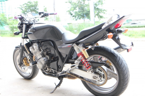 บรีส ไบค์ ช็อป ลำลูกกา -HONDA SF400 VTEC4 REVO หัวฉีด ปี2008 PGM-FI