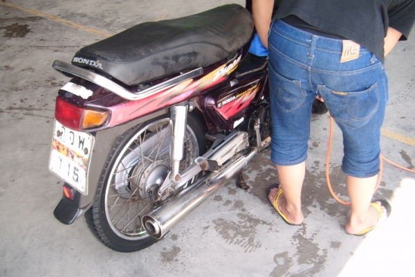 ขายดรีม c100n ปี41ตัวสุดท้ายมีไฟบอกเกียร์ ทะเบียนโอนภาษี57