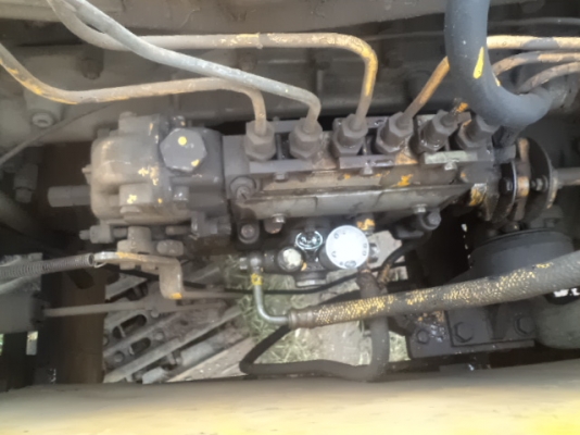 KOMUTSU PC 200 HP รุ่น 3  มือขยุ้ม เครื่องเดิม สภาพพร้อมใช้งาน ราคา 690000