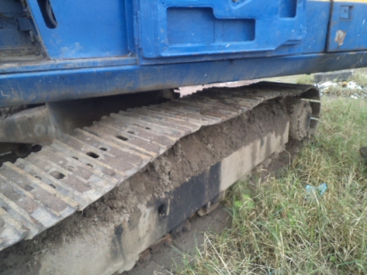 KOMUTSU PC 200 HP รุ่น 3  มือขยุ้ม เครื่องเดิม สภาพพร้อมใช้งาน ราคา 690000