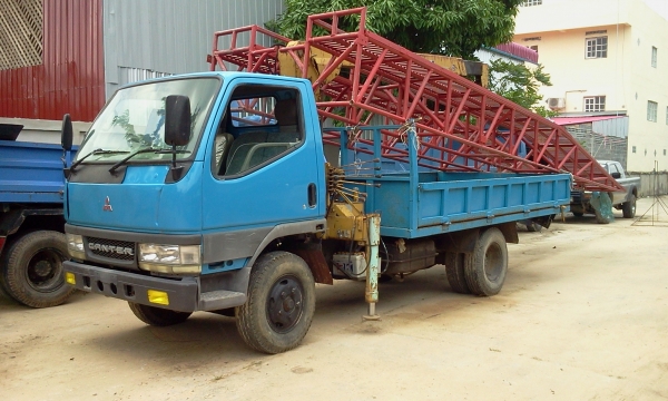 ขายรถ6ล้อติดเครน MITSUBISHI CANTER เครื่องยนต์115แรงม้า