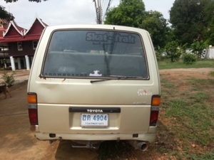 ขาย รถตู้ รุ่นตาหวาน สภาพพร้อมใช้งาน ขาย รถตู้ รุ่นตาหวาน สภาพพร้อมใช้งาน