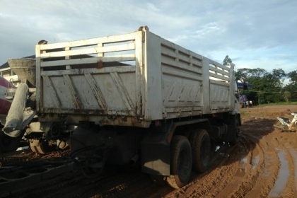 10ล้อดั้ม ISUZU DECA 270จดปี52(เครื่องดำ)ดั้มสามมิตรมีลำโพงลากลูก