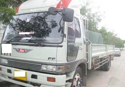 ขายหกล้อ FF3H กระบะเหล็ก 7.2 เมตร เปิดสามด้านเครื่อง 195 สวยพร้อมใช้ โทร 088-4501277