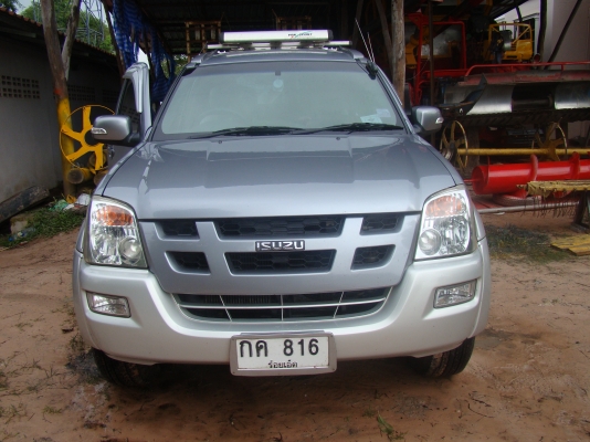 ขายดาวด์ MU-7  3.0 VGS  เบาะหนังแท้ ถุงลมคู่ แอร์เย็น วิทยุ CD TV ไมล์ 12XXXX กม.ราคาต่อรองกันได้ครับ หรืออยากตัดสดก็ได้ครับ