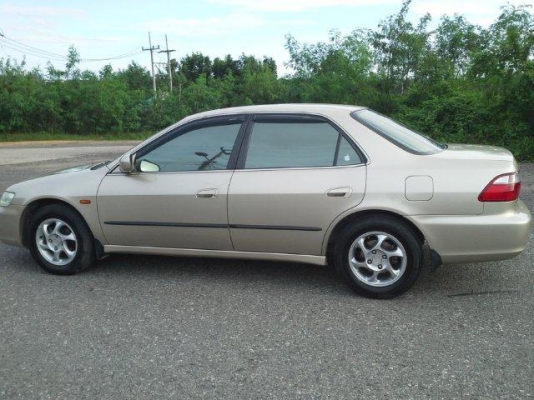 รถบ้าน Honda accord ปี 2000 (งูเห่า) สภาพเทพ รถบ้าน Honda accord ปี 2000 (งูเห่า) สภาพเทพ