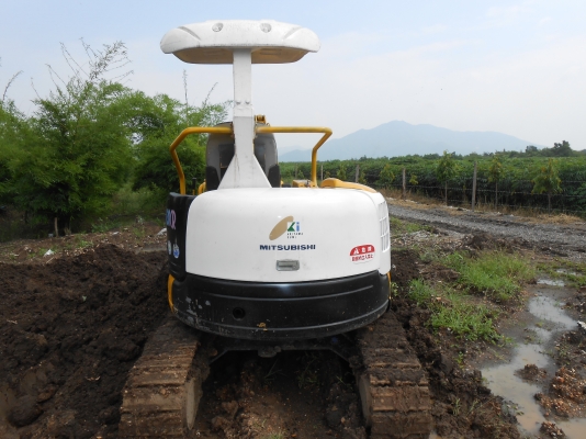 รถแบคโฮ  MITSUBISHI-MM30CR-2