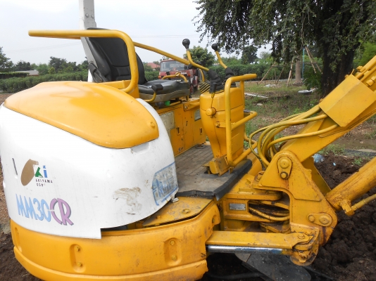 รถแบคโฮ  MITSUBISHI-MM30CR-2