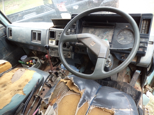 ขายรถ10ล้ออีซูซุร็อกดั้ม2เพลาเครื่อง240แรง เทอร์โบว์ สโลว์ พร้อมใช้งานคับ