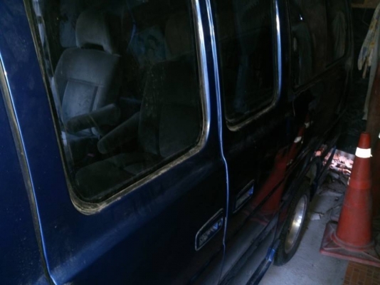 รถตู้โตโยต้า แบบ VIP 7 ที่นั่ง เบอะเอนนอนสบาย แอร์เย็น กระจกไฟฟ้า ทะเบียนสวย ขอขายที่ 9XXXX สนใจติดต่อที่ 084 4912367 รถอยู่ตากจร้า