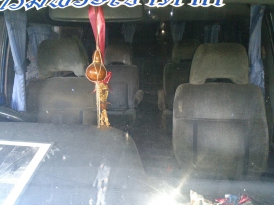 รถตู้โตโยต้า แบบ VIP 7 ที่นั่ง เบอะเอนนอนสบาย แอร์เย็น กระจกไฟฟ้า ทะเบียนสวย ขอขายที่ 9XXXX สนใจติดต่อที่ 084 4912367 รถอยู่ตากจร้า