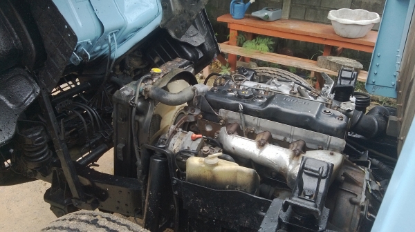 ขายรถหกล้อ 110 แรง NKR  สภาพดี ทำใหม่ทั้งคัน