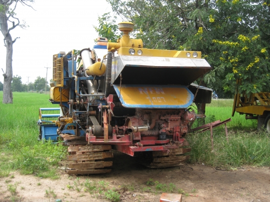 ด่วนขายรถเกี่ยวข้าว ราคา 320,000