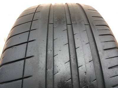 ขายยาง195/55/15 ปี 10/2เส้นปี11/2เส้น MICHERLIN PILOT SPORT3 1 ชุด