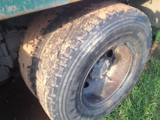 ขายตามสภาพ..MITSUBISHI FK215K รถล่อง วางเครื่อง 6D16 190แรงม้า สภาพเดิมๆ คัซซีสวย ไม่ผุ กะบะคอกเหล็ก