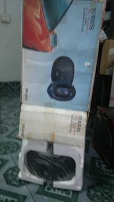 6x9ferrisรุ่นท็อปสุดลงหนังสือแหล่งรถสมัยก่อนพิมพ์เดียวกันกับinfinity(จ้างผลิตให้)เสียงดีมากครับ