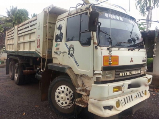 รถมิตซู 10 ล้อดั้ม FN527 - TF  220 แรงม้า  สนใจติดต่อ 081 - 6079515