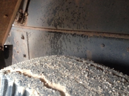 รถมิตซู 10 ล้อดั้ม FN527 - TF  220 แรงม้า  สนใจติดต่อ 081 - 6079515