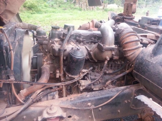 รถมิตซู 10 ล้อดั้ม FN527 - TF  220 แรงม้า  สนใจติดต่อ 081 - 6079515