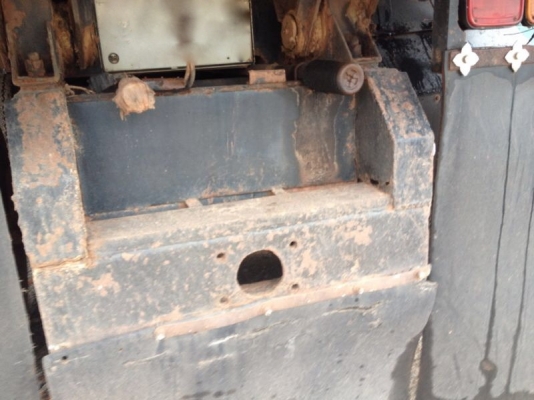 รถมิตซู 10 ล้อดั้ม FN527 - TF  220 แรงม้า  สนใจติดต่อ 081 - 6079515