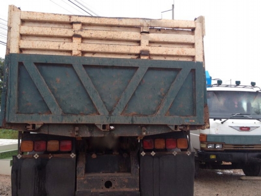 รถมิตซู 10 ล้อดั้ม FN527 - TF  220 แรงม้า  สนใจติดต่อ 081 - 6079515