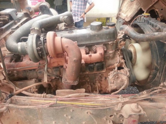 รถมิตซู 10 ล้อดั้ม FN527 - TF  220 แรงม้า  สนใจติดต่อ 081 - 6079515