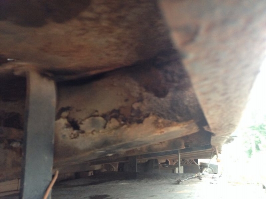 รถมิตซู 10 ล้อดั้ม FN527 - TF  220 แรงม้า  สนใจติดต่อ 081 - 6079515