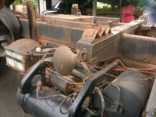 รถมิตซู 10 ล้อดั้ม FN527 - TF  220 แรงม้า  สนใจติดต่อ 081 - 6079515