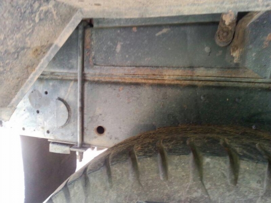 รถมิตซู 10 ล้อดั้ม FN527 - MA  เปลื่ยนเครื่อง 210 แรงม้า  สนใจติดต่อ 081 - 6079515