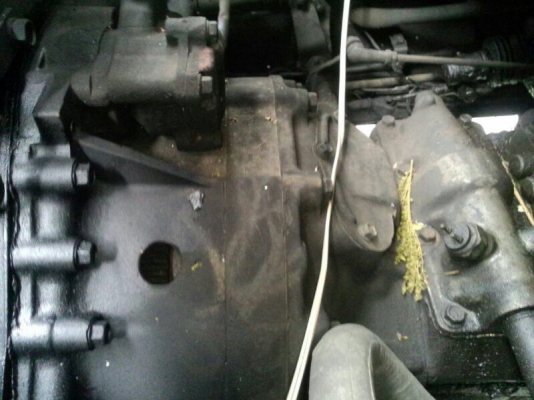 รถมิตซู 10 ล้อดั้ม FN527 - MA  เปลื่ยนเครื่อง 210 แรงม้า  สนใจติดต่อ 081 - 6079515