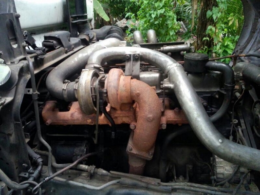 รถมิตซู 10 ล้อดั้ม FN527 - MA  เปลื่ยนเครื่อง 210 แรงม้า  สนใจติดต่อ 081 - 6079515