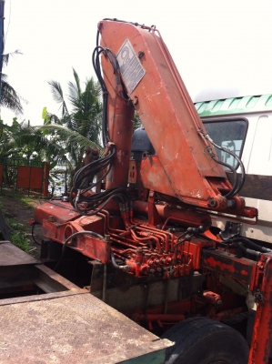 ขายเครน  เครนติดรถ 3   ตัน พับใช้งานน้อย  087-786-4923