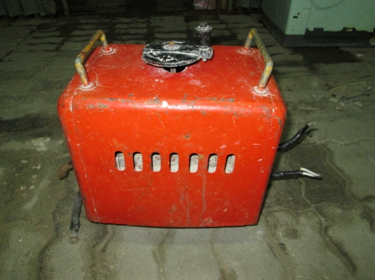 ผ่านงานใหญ่มาแล้ว  ข้างในทองแดงพันเต็มตู้  ของลาดกระบัง