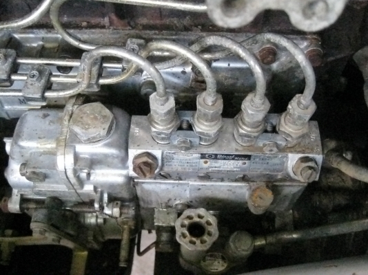 ขายด่วนรถแมคโคร HITACHI แบบ UH02 เครื่องแน่น แรงดี ปั๊มแรง แทรกสวย ราคาไม่แพงเจ้าของขายเอง