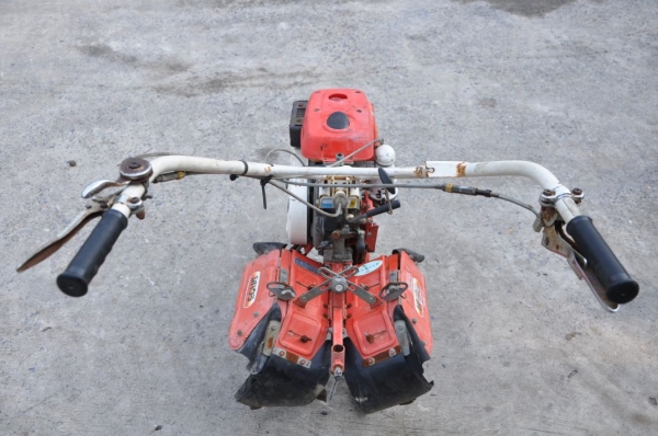 ขายรถพรวนดิน เล็ก SHIBURA มีเกียร์ สวย นำเข้าจากญี่ปุ่นยังไม่เคยผ่านการใช้ในไทย 9,900 เท่านั้น