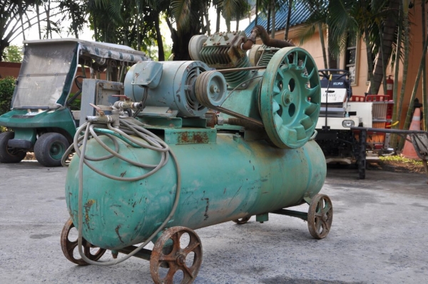 ขายปั้มลม BTC 300ลิตร นำเข้าญี่ปุ่นยังไม่เคยใช้งานในไทย 29,000เท่านั้น!!